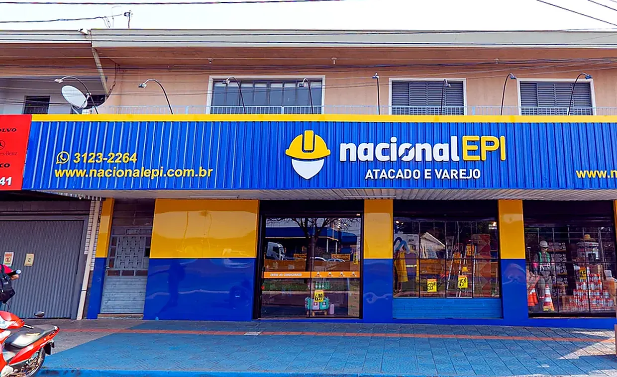 Fachada da Loja 02 da Nacional EPI na R. Estados Unidos, em Maringá